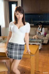 若菜亜衣av,AV界璀璨明星的崛起之路